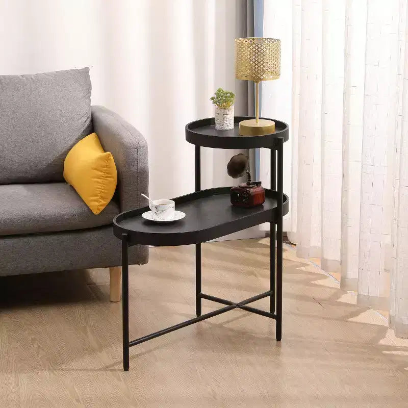 Table d'appoint noire à 2 niveaux avec structure en métal et plateau en bois pour salon
