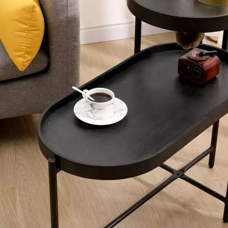 Table d'appoint noire à 2 niveaux avec structure en métal et plateau en bois pour salon