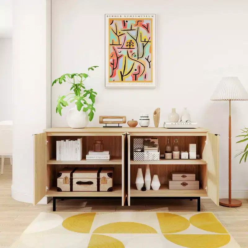 Console en bois de 58 po avec 4 portes cannelées et tablettes ajustables, buffet moderne de rangement pour salon, cuisine et entrée